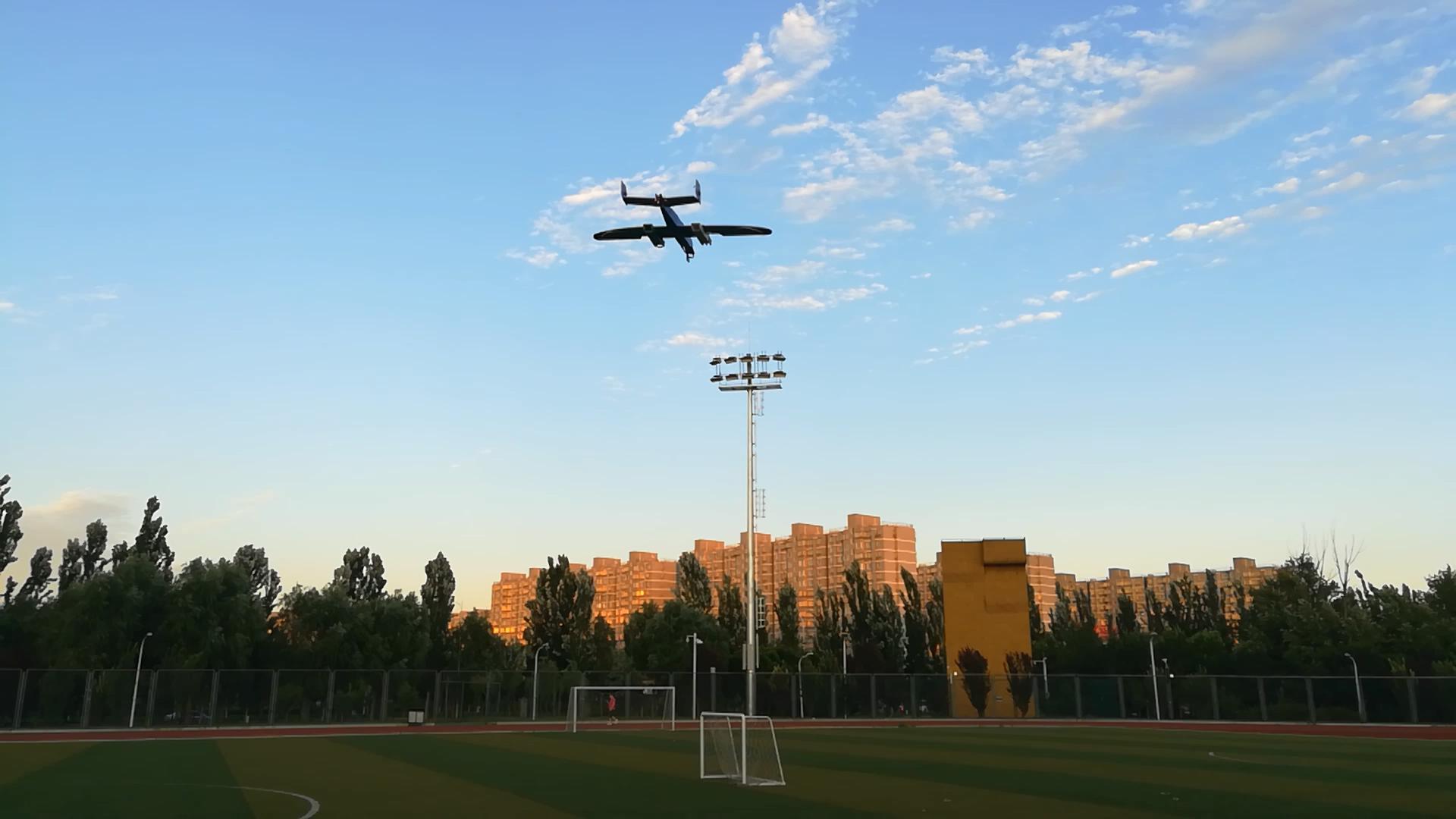 图17 多轴模式测试中的航模